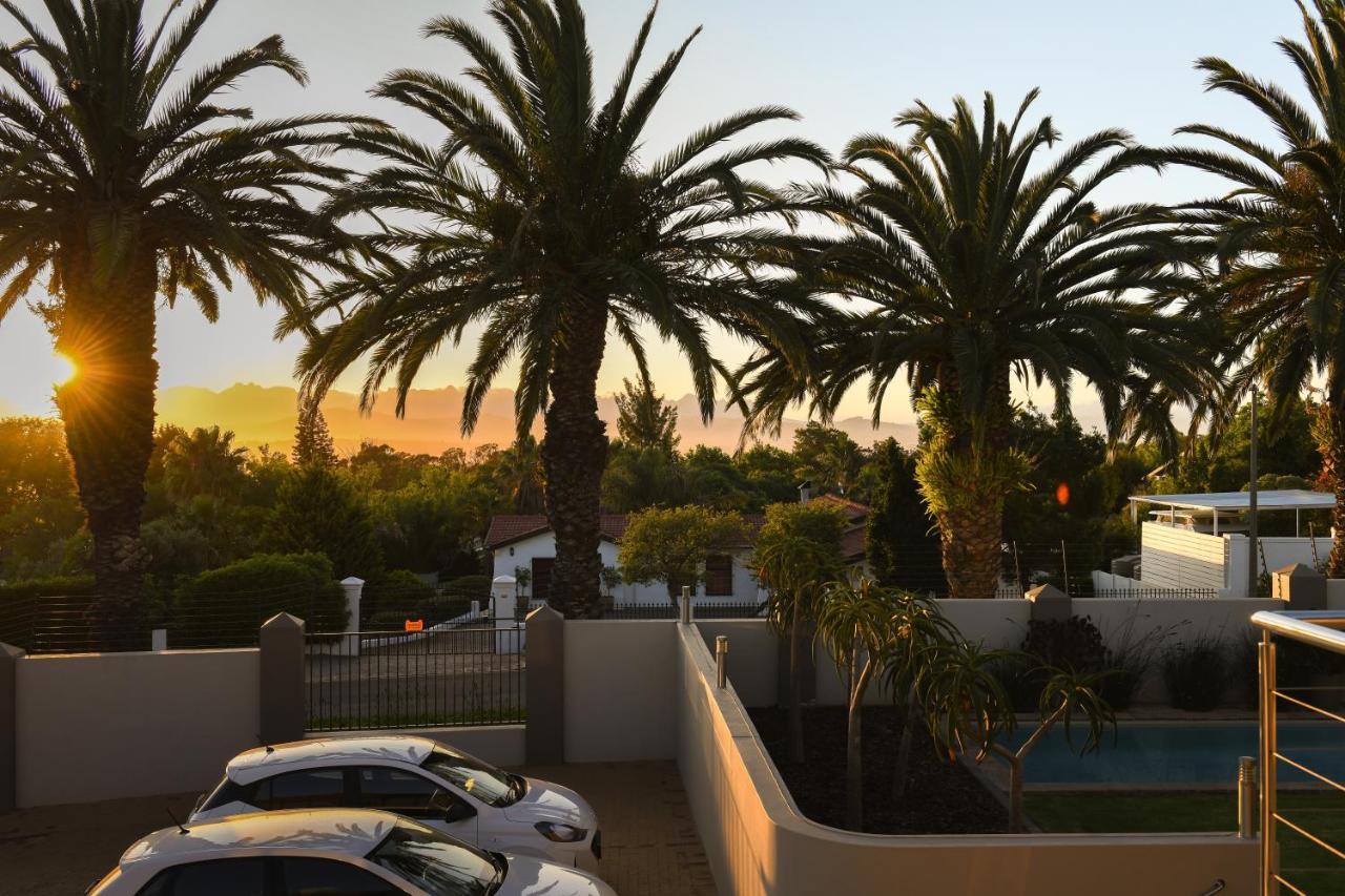 Four Palms Accommodation Durbanville Kültér fotó