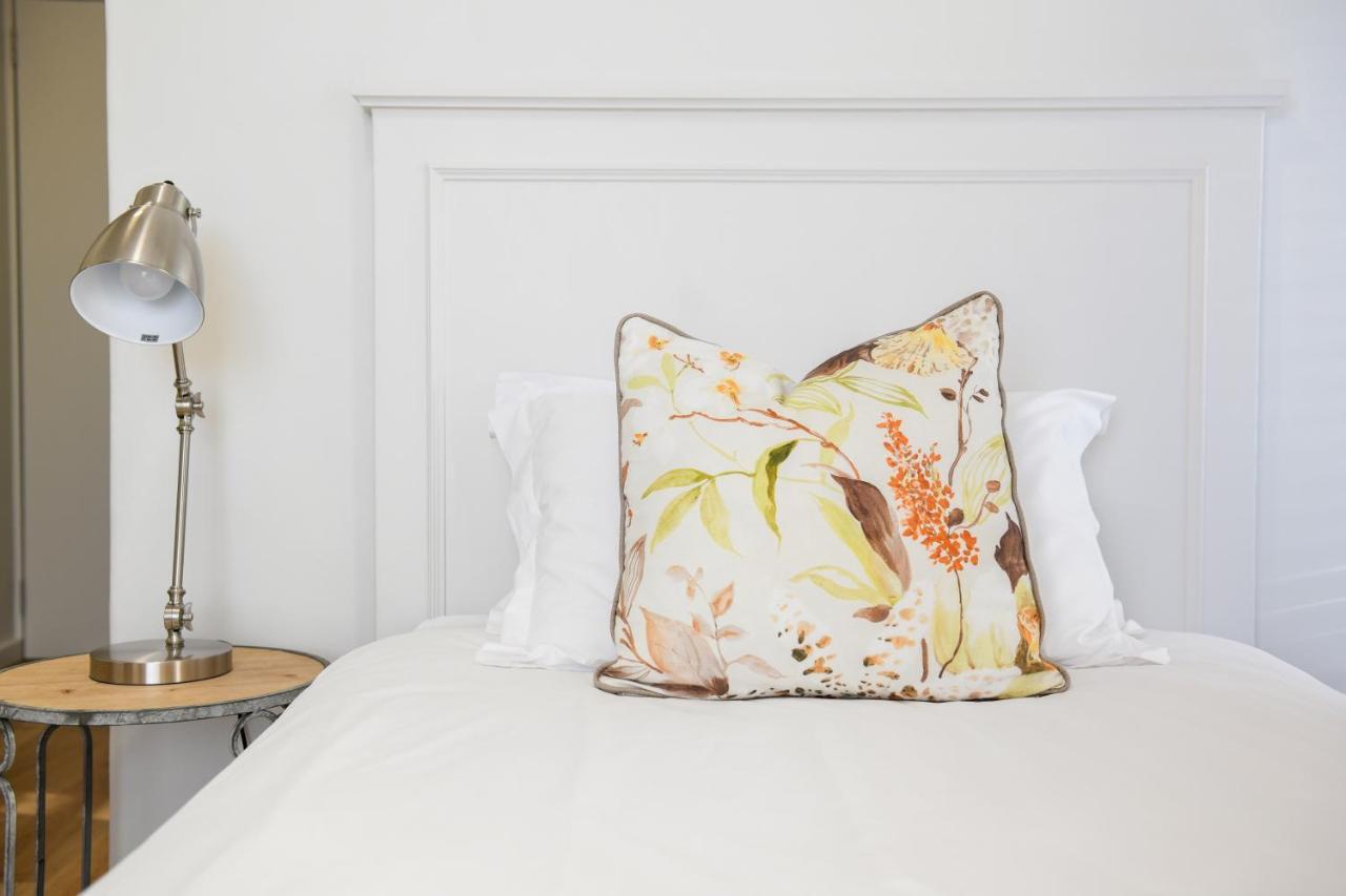 Four Palms Accommodation Durbanville Kültér fotó