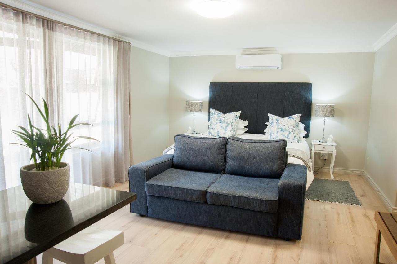Four Palms Accommodation Durbanville Kültér fotó